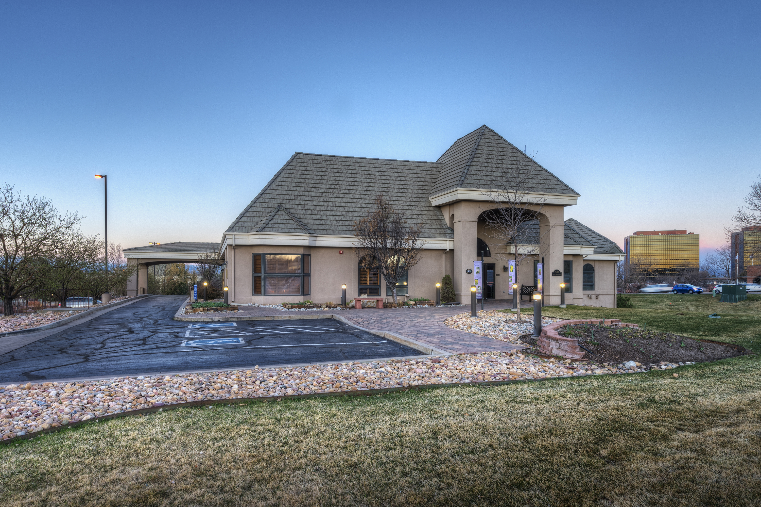 Horan & McConaty Mortuary - Himmelman Construction